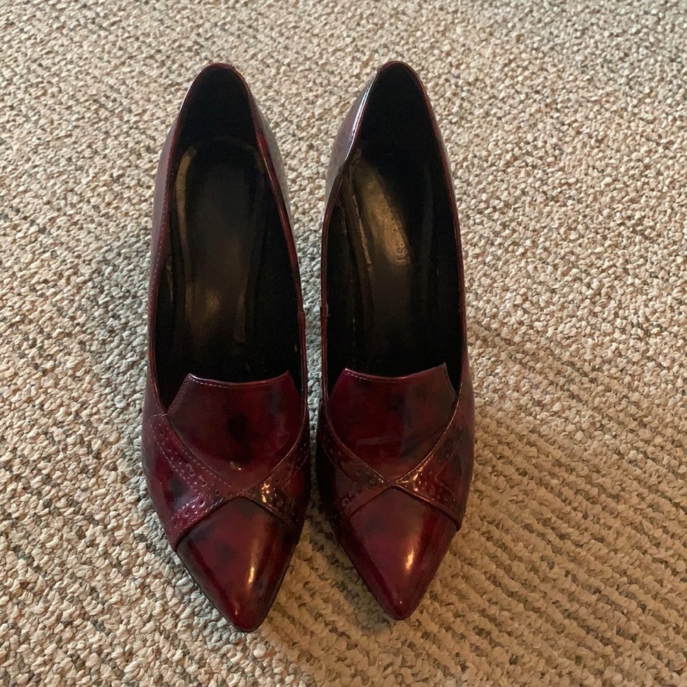 Wine/burgundy patent shoes. Nine West